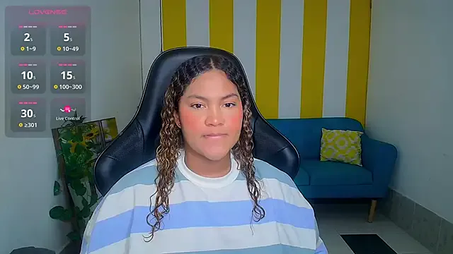 Cristal_War on StripChat