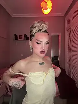 Crystal_________ on StripChat