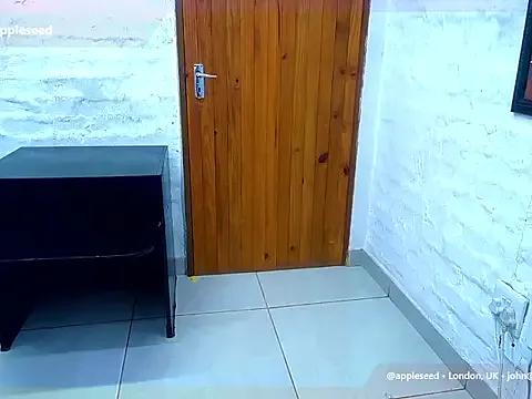 DaisyGirlxx — Freechat on StripChat