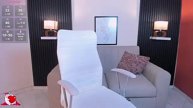 dalila_gool — spank buttocks hard and slow