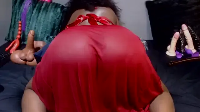 DarkNSpicy4U on StripChat