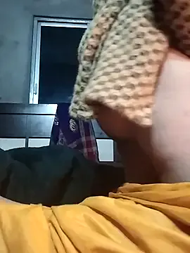 Darling8008 on StripChat