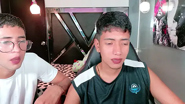 darwinandbrayann on StripChat