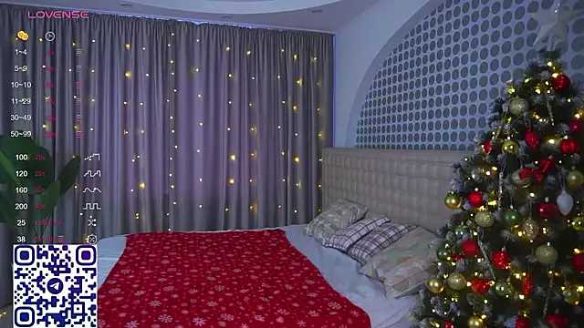 DeliaLoma on StripChat