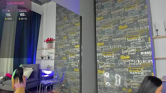 DemmiLove on StripChat 