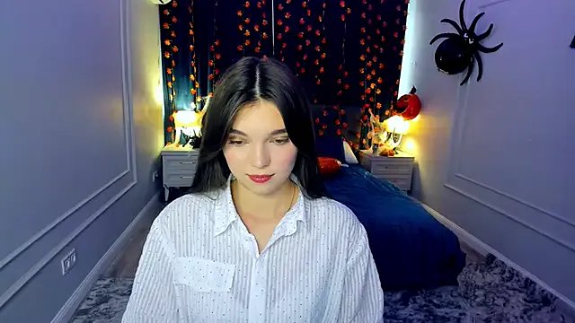 DivineAmour on StripChat 