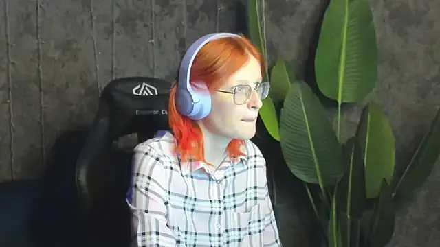 ElizabethHarpper on StripChat