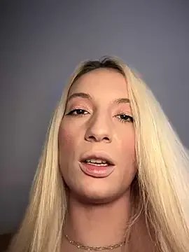 Ella_Charm on StripChat 