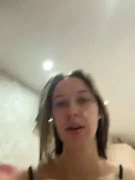 ElliRose on StripChat