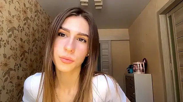 ElsieKuhlmann on StripChat