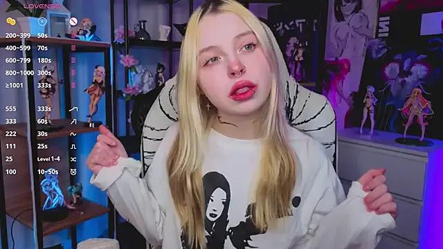 ElvenQueen on StripChat