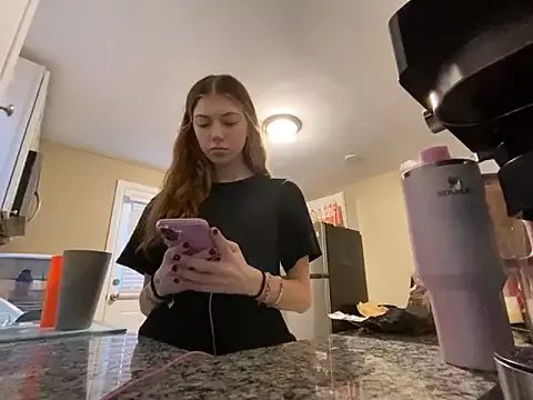 emilycoco on StripChat