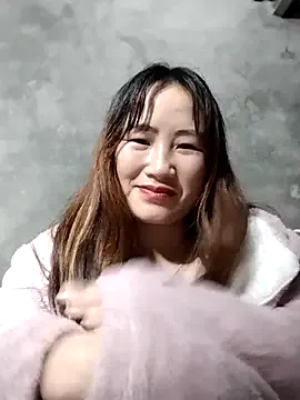 emini-xx on StripChat