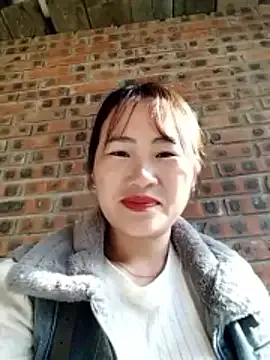 emini-xx on StripChat