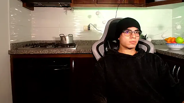 eren_jeager on StripChat