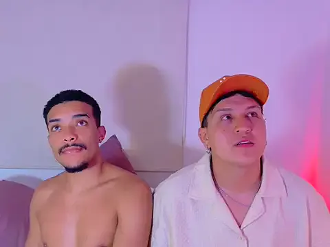 eross_chipre_ on StripChat