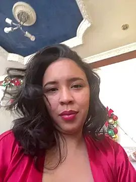 Esmerald_1111 on StripChat 