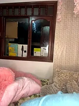 Esmerald_1111 on StripChat 