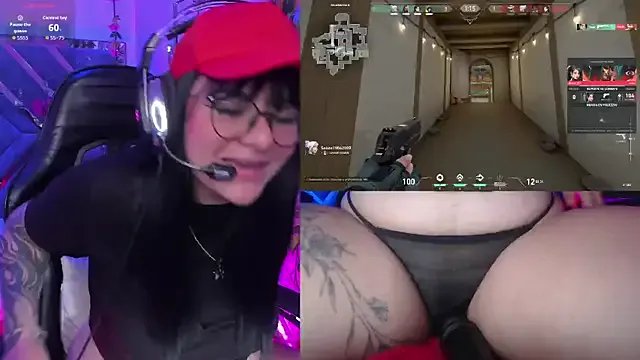 EternaAura on StripChat 