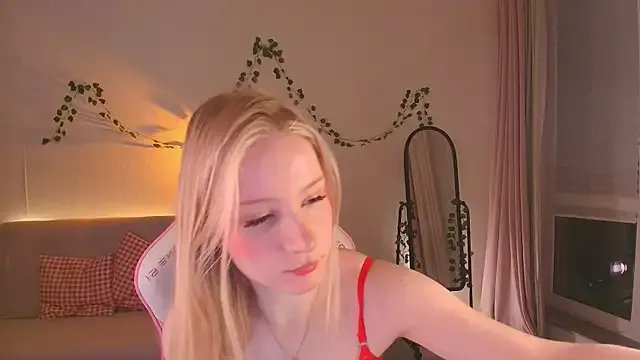 Eva_Davi on StripChat