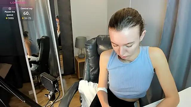 EvaToniz — stand up and spin