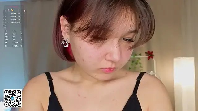 EvelinaKilner on StripChat 