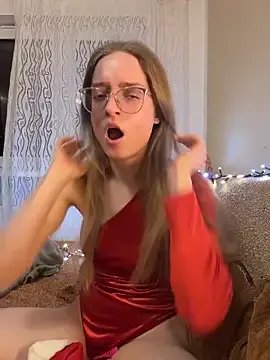 EveLunny on StripChat 