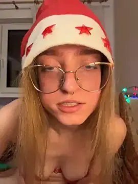 EveLunny on StripChat 