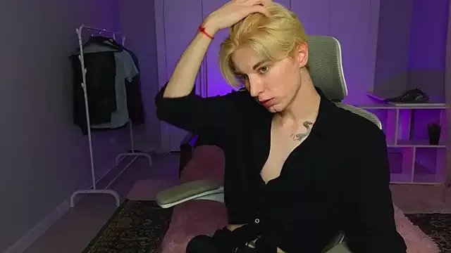 fiachand on StripChat