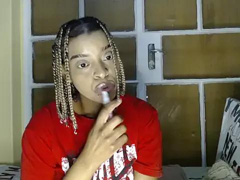 fifiqueen25 on StripChat 