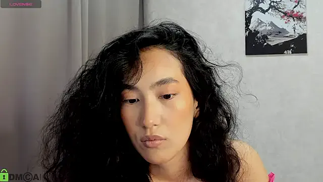 FlirtyAura on StripChat