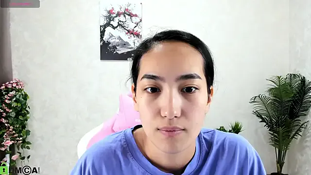 FlirtyAura on StripChat