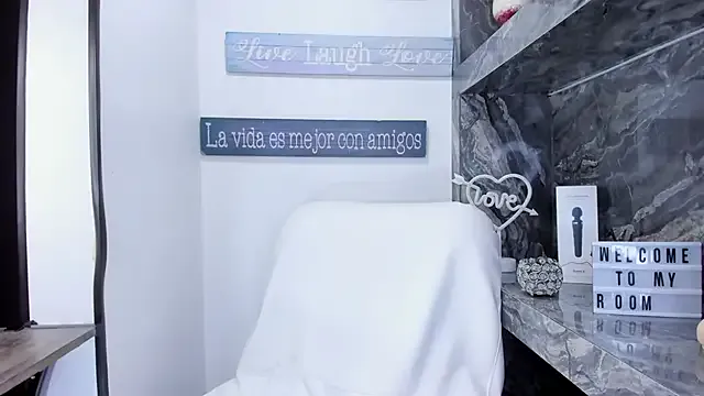 foxy_zoe on StripChat