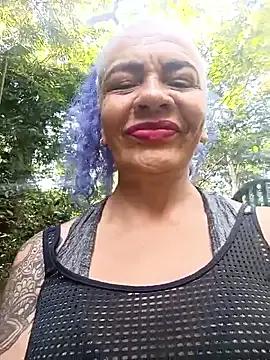 freyadevil333 —  PLAY UNDER MY SKIRT 