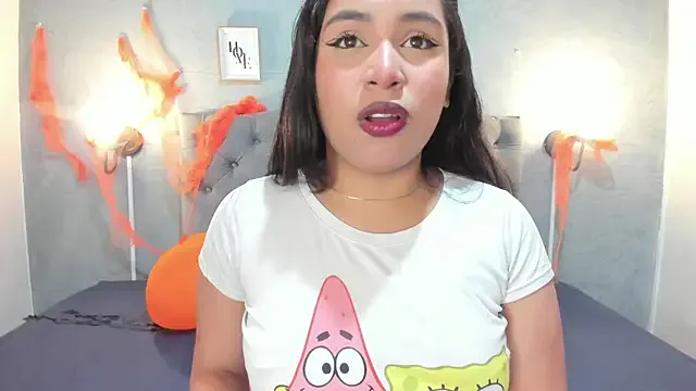 GiannaSlimJB on StripChat