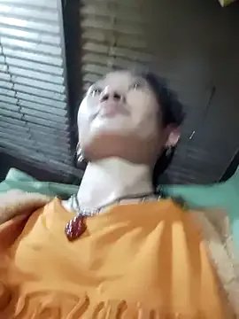 gio-thu on StripChat