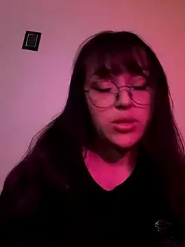 Gloomydoll on StripChat 