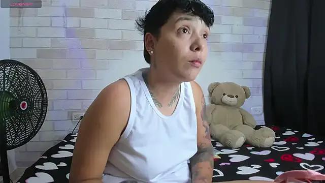 GODDESSS777 on StripChat 