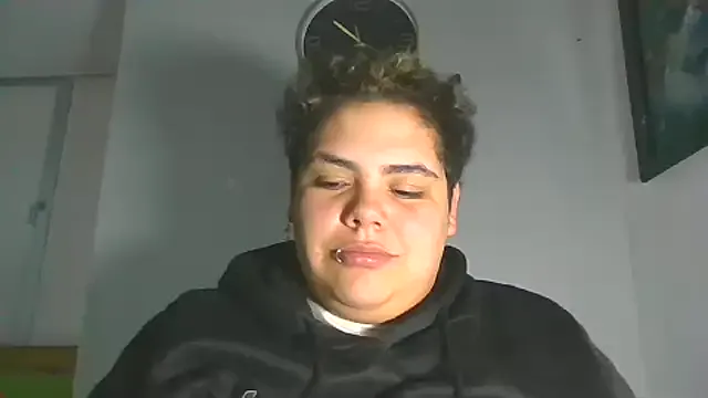 Hailey_Curvy on StripChat