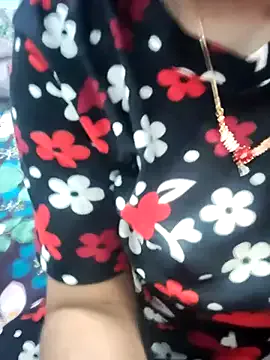 Haniya-143 on StripChat