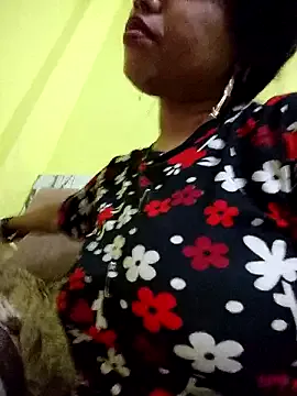 Haniya-143 on StripChat