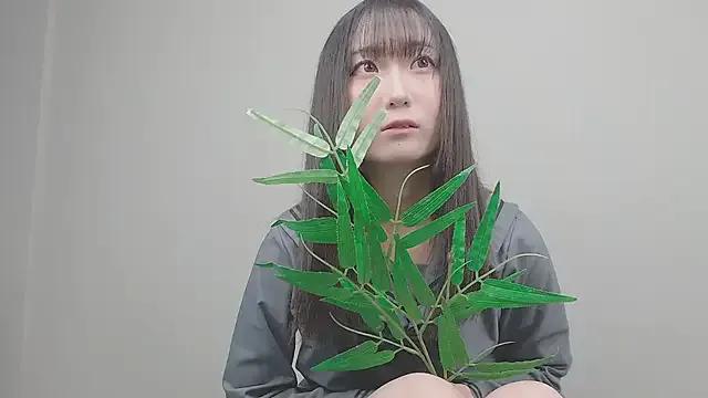 Hanna_18_cute — Freechat on StripChat