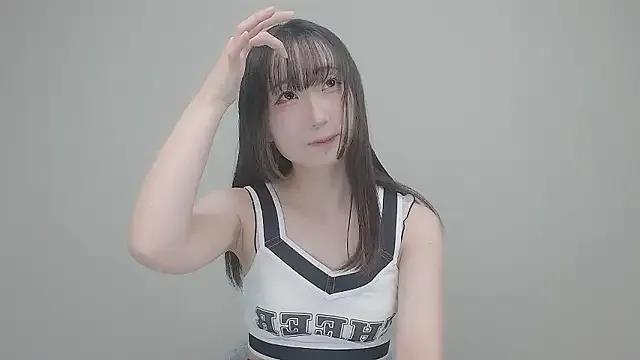 Hanna_18_cute — Freechat on StripChat