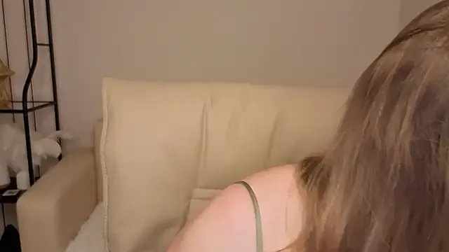 Helens_love on StripChat 
