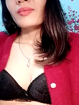 Hinna_x on StripChat