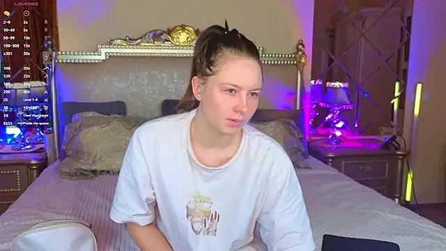 HolyBabyDoll — dance striptease down to underwear