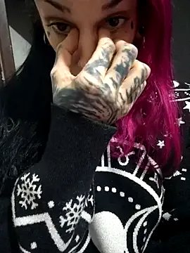 Honey2Bad — SPOGLIATEMI PORCELLINI 