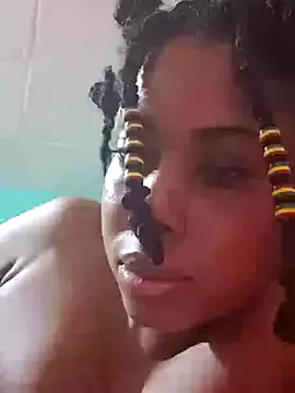 HONEYSWEETS_LIVE on StripChat