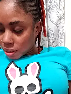 HONEYSWEETS_LIVE on StripChat