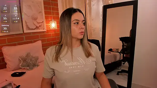 IsabelaSantana on StripChat